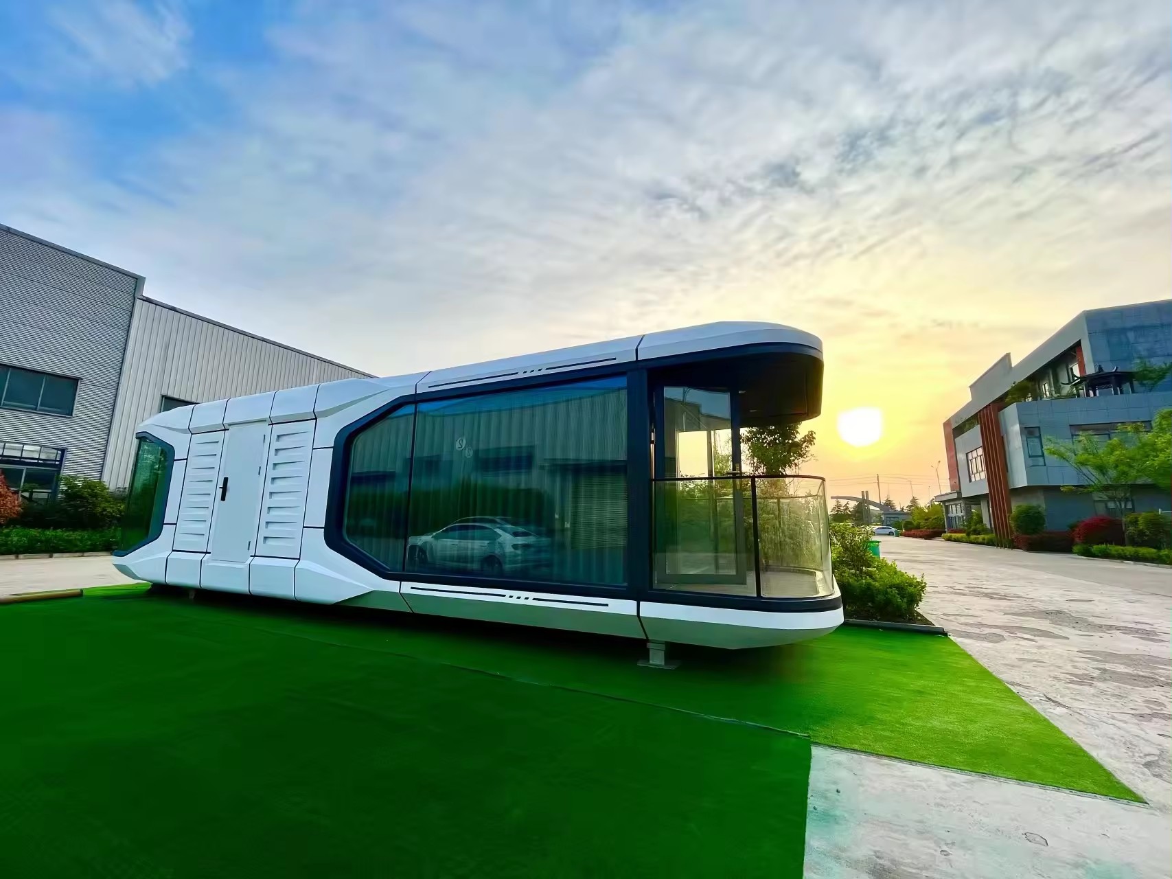 Outdoor Furniture Spain - Spanje Hotel Space Capsule House 5-sterren